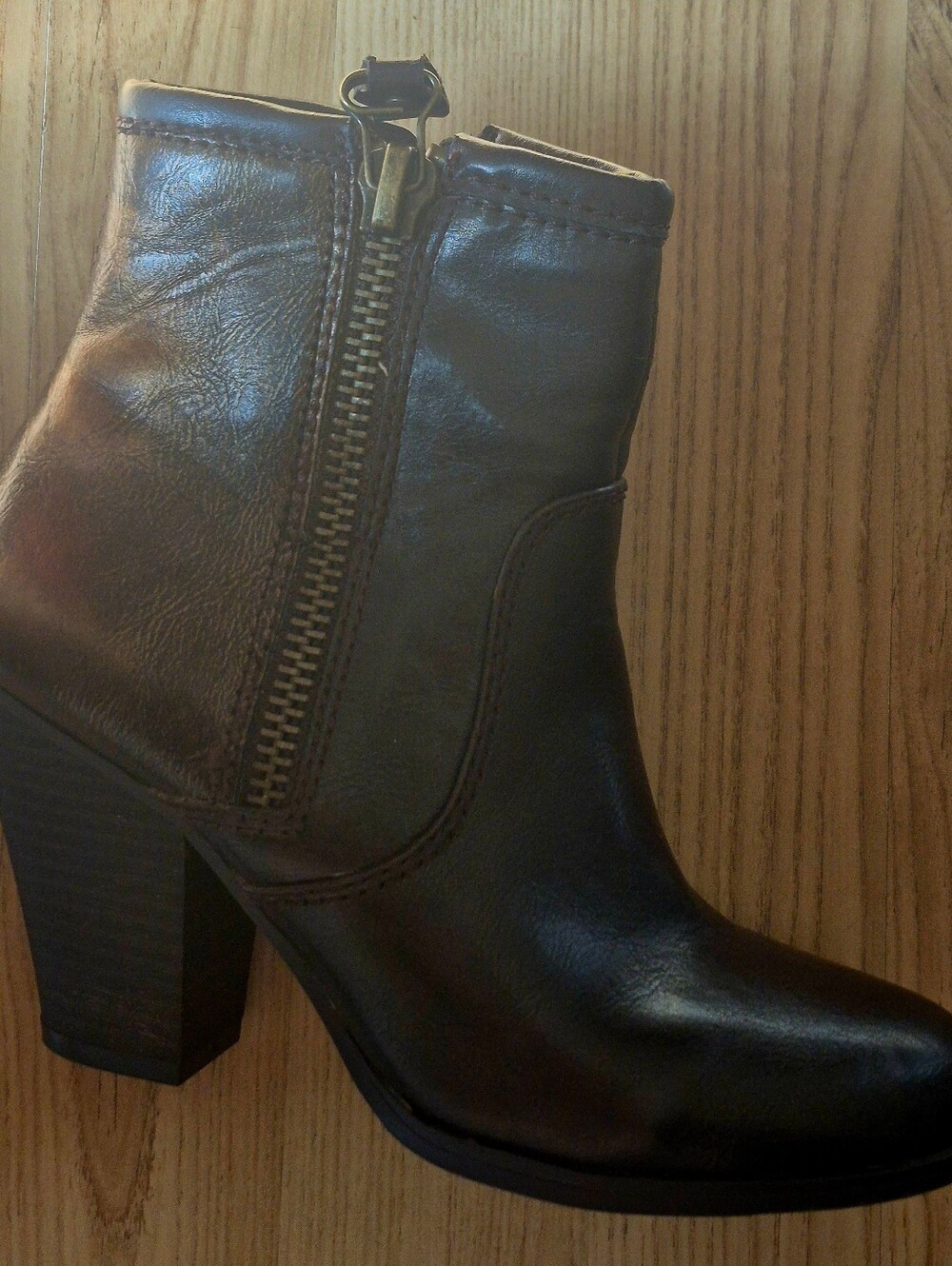Nine West Dark Brown Leather Zip Ankle Booties